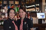 TGI FRIDAYS上野中央通り店 ホールスタッフ(AP_0358)のアルバイト写真