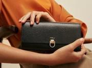 「FURLA/フルラ」バッグ販売 船橋(株式会社アクトブレーン+)/tc06119のアルバイト写真1