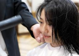 東戸塚西武オーロラモール ヤマノビューティドレッセ(アシスタント)