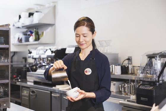 エクセルシオールカフェ 神田小川町店(早朝募集)のアルバイト写真