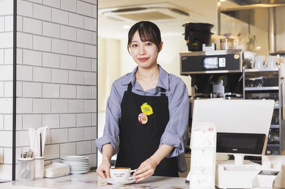 エクセルシオールカフェ 御成門駅前店(早朝募集)のアルバイト写真