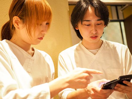 焼鳥 ハレツバメ 新宿新南口店(ホールスタッフ)【2242】/2242-1-hのアルバイト写真