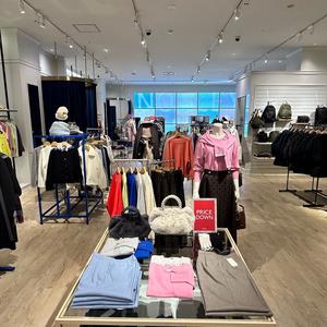 ノーリーズアウトレット 軽井沢(株式会社アーネスト)のアルバイト写真