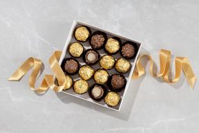 ファッション人材リンク株式会社大阪支店 1粒から買える可愛いCHOCOLATEショップ/広島ミナモア1765【FJL】のアルバイト写真