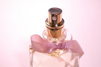 ファッション人材リンク株式会社名古屋支店/香水販売@松坂屋名古屋/nyc010-434【FJL】のアルバイト写真