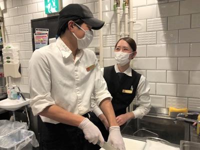 覇王樹さぼてん本店東京オペラシティ店GHのアルバイト写真