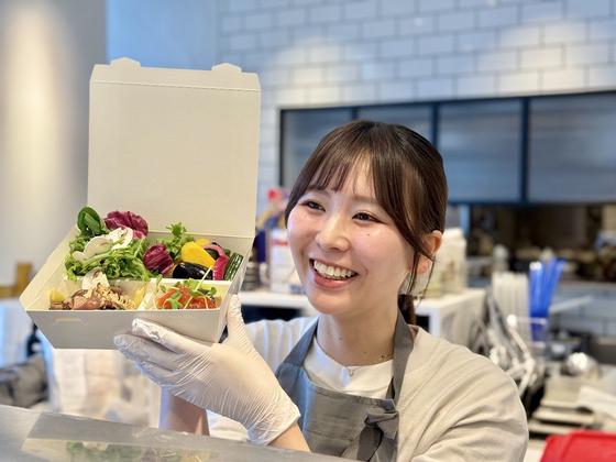 PARIYA 日本橋髙島屋S.C.店GH/18006のアルバイト写真