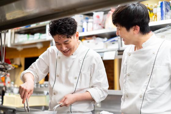Oyster Table 上野さくらテラス店のアルバイト写真