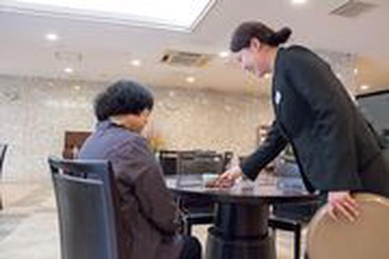 エヴァホール 倉敷店のアルバイト写真