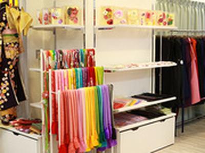 振袖&卒業袴専門店 エイル大和店のアルバイト写真