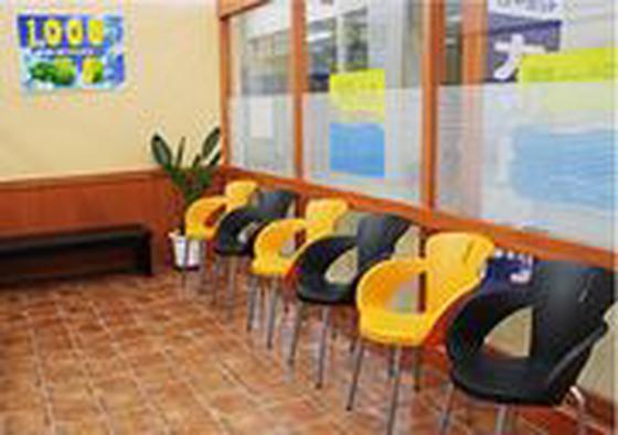 カットコムズ 本郷店(パート)のアルバイト写真