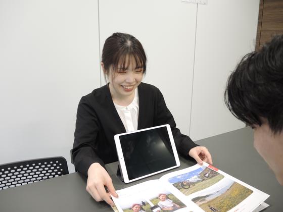 ≪携帯販売|成城大手家電量販店|au|au接客販売≫(株式会社日本パーソナルビジネス 東京エリア)/T11_203のアルバイト写真