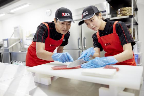 銀のさら・釜寅 荻窪店(メイク)のアルバイト写真