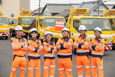 セイフラインズ株式会社 高速道路の交通誘導2のアルバイト写真