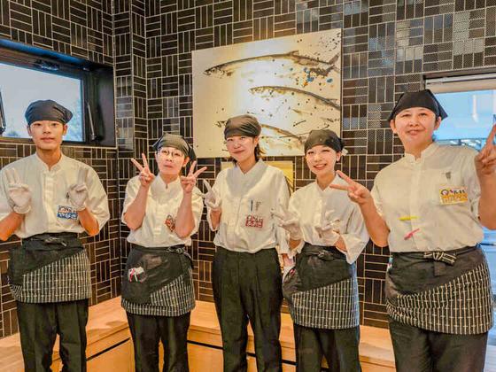 回転寿司 根室花まる 新宿店(036)のアルバイト写真