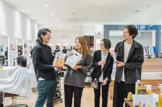 ヘアーズゲート マックスバリュ名張店/総合職スタイリストのアルバイト写真