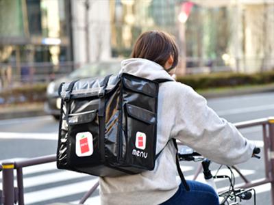 アプリを開いて飲食店の配達リクエストをチェック