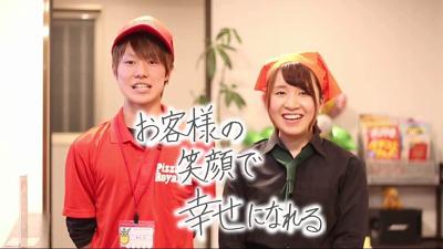 美味しそうに、トッピングしていきます。