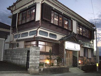 着物を着て、格好良くお仕事しませんか?