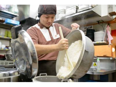 すき家 190号宇部西岐波店3のアルバイト