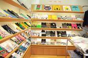 Design Tshirts Store Graniph 沖縄アウトレットモールあしびなー店 株式会社takeoffer 豊見城市のアルバイト パート 求人情報 時給1 000円 未経験者歓迎 待遇バッチリ 安心して働ける環境です 販売スタッフ Dジョブ 767