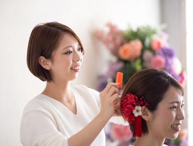 メイクが好き、着物が好きな方に向いているお仕事です