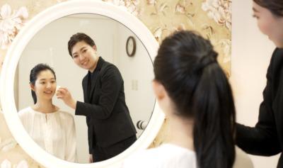 全国に多くの婚礼・美容室、エステを展開しています。