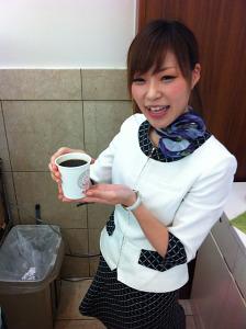 カウンターはタイル調でとってもキレイ☆