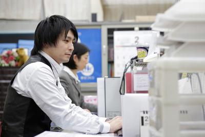 カメラ、パソコンを使ったお仕事です。
