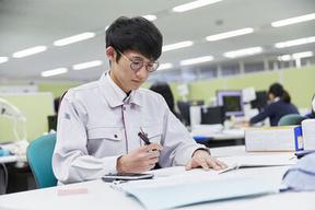 株式会社日本技術センター ／【勤務先】研修中1～2ヶ月：神戸市兵庫区⇒研修後：青森県六ケ所村★大手メーカーで稼げる★月収例72万円！日払いOK！20～30代男性活躍！！71のアルバイト写真