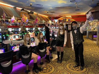 出来てまもないので店内もお洒落で綺麗に♪