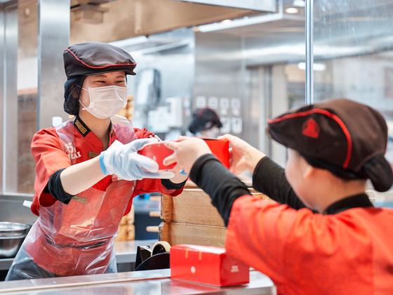 551蓬莱 橿原近鉄店のアルバイト写真