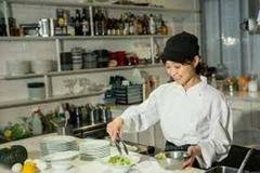 カフェ＆デリカテッセン　NEWoMan横浜　キッチンスタッフ(株式会社アクトブレーン240522)/tc25375のアルバイト