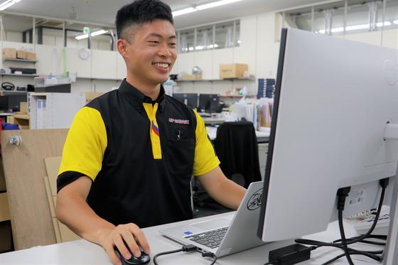 アップガレージ岡崎北店のアルバイト写真