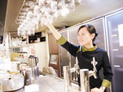 銀座アスター 阪急梅田本店のアルバイト写真