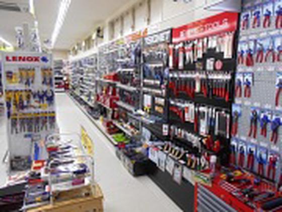 アストロプロダクツ 関店[275]のアルバイト写真