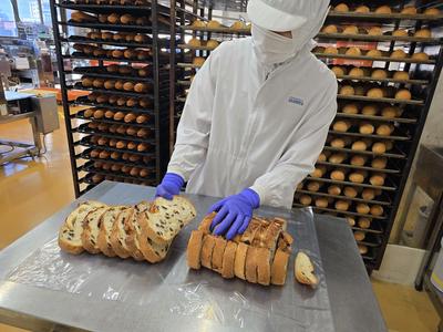 株式会社浅野屋　パン工場　日勤（フルタイム募集）のアルバイト写真