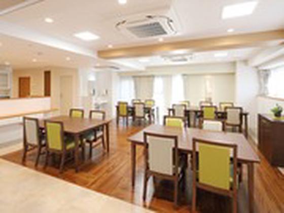 メディカルホームまどか西大井(介護福祉士/短時間日勤)のアルバイト写真