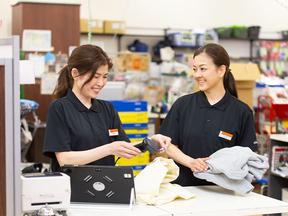 BOOKOFF SUPER BAZAAR カインズモール名古屋みなと_アパレルのアルバイト写真