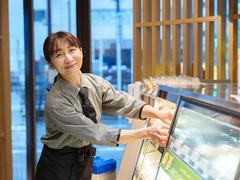 カフェ・ド・クリエ 汐留芝離宮店のアルバイト