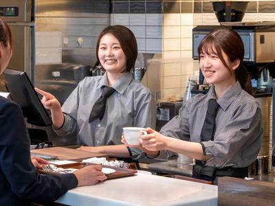 カフェ・ド・クリエ 三宮センター街店のアルバイト