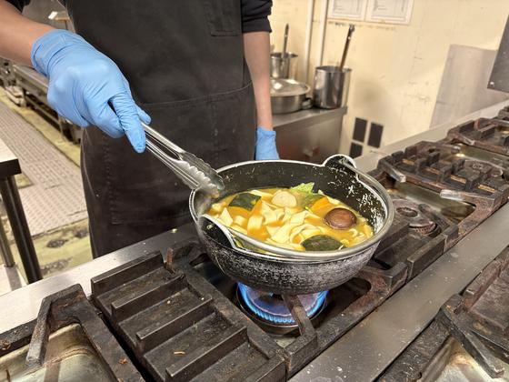 株式会社キャニー／談合坂サービスエリア(上り線)店＿レストラン調理APのアルバイト写真