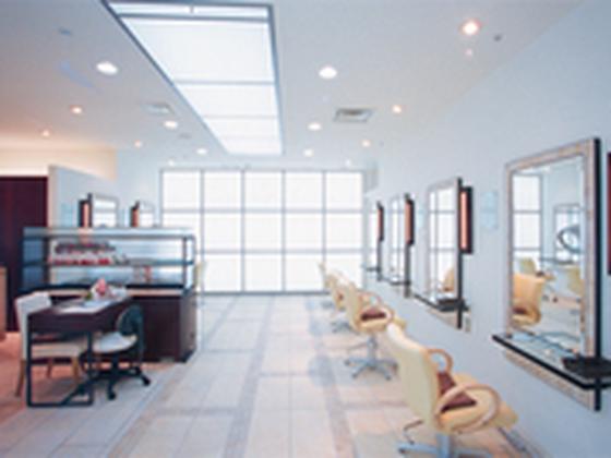 ヤマノビューティウェルネスサロン ANAインターコンチネンタルホテル店(スタイリスト)のアルバイト写真