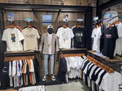 adams JUGGLER ららぽーと富士見店のアルバイト写真
