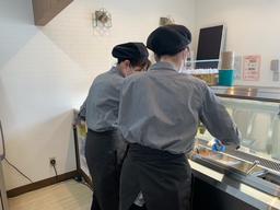 モンジュー セントヒルズ店