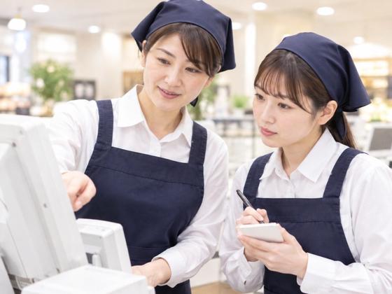株式会社チェッカーサポート 三和トレッサ横浜店(7307)のアルバイト写真