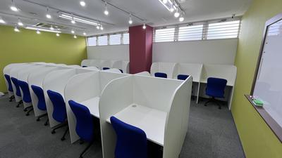 CPA会計学院　国立ラウンジのアルバイト写真