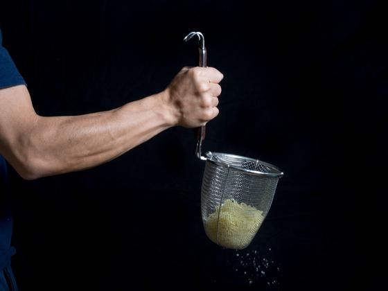 手打親鶏中華そば綾川　静岡インター店のアルバイト写真