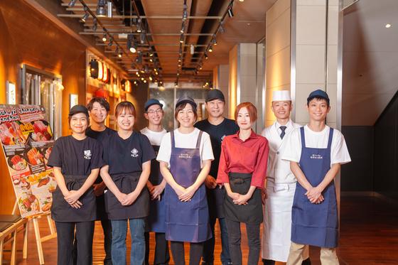 ゲンの中華そば フードスクエア南館店のアルバイト写真