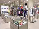 ARMANI あみプレミアム・アウトレット店のアルバイト写真